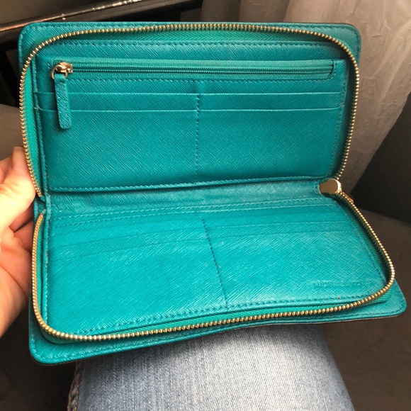 Wallet - Picture 3 of 4